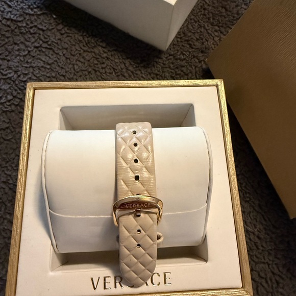 Versace Women\'s Rose Gold Watch main image 4